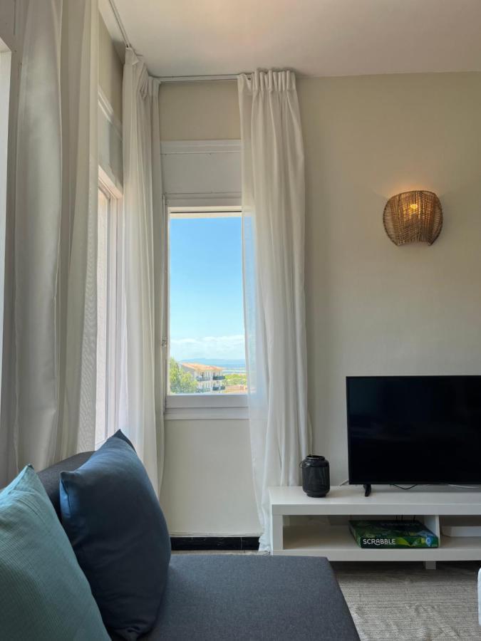 Calma Marina Roses Apartment Ngoại thất bức ảnh